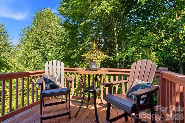 291 Appalachian Trail, Maggie Valley, NC 28751