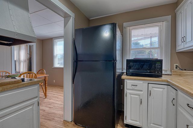 1400 N Boeke Road, Evansville, IN 47711