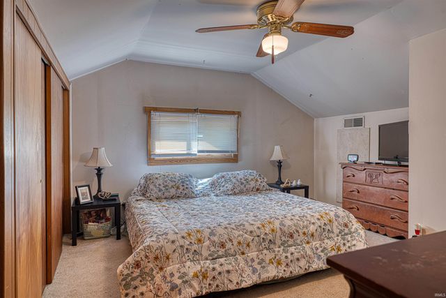 1400 N Boeke Road, Evansville, IN 47711