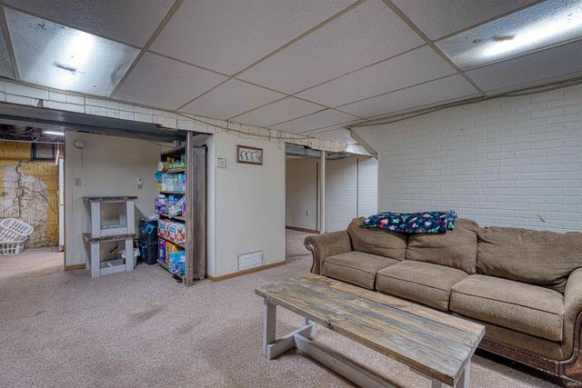 1400 N Boeke Road, Evansville, IN 47711