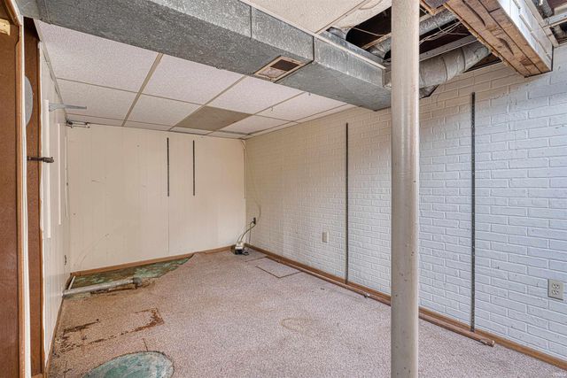 1400 N Boeke Road, Evansville, IN 47711