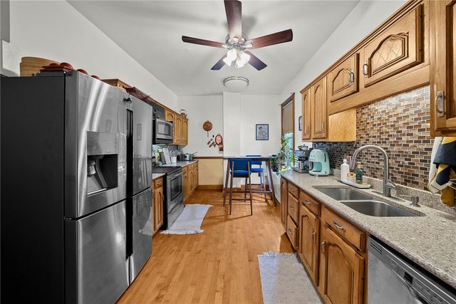 221 N Wade Ave, E Washington Boro, PA 15301