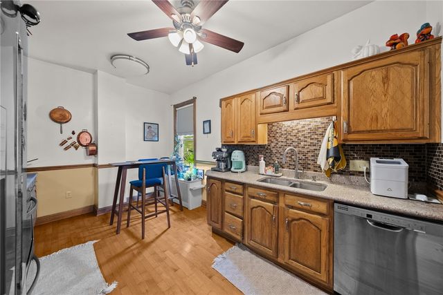 221 N Wade Ave, E Washington Boro, PA 15301