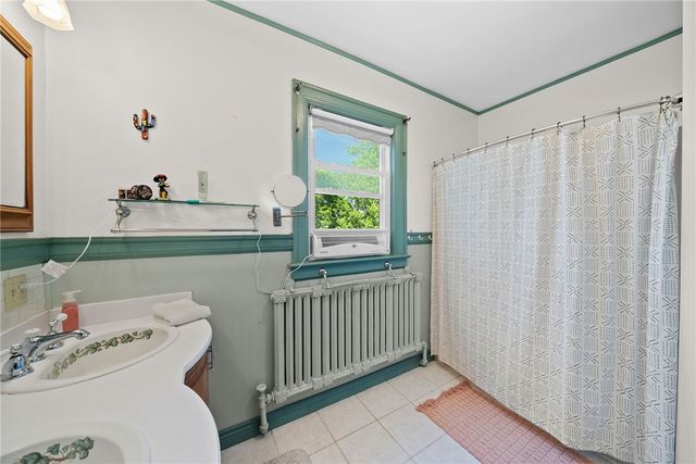 221 N Wade Ave, E Washington Boro, PA 15301