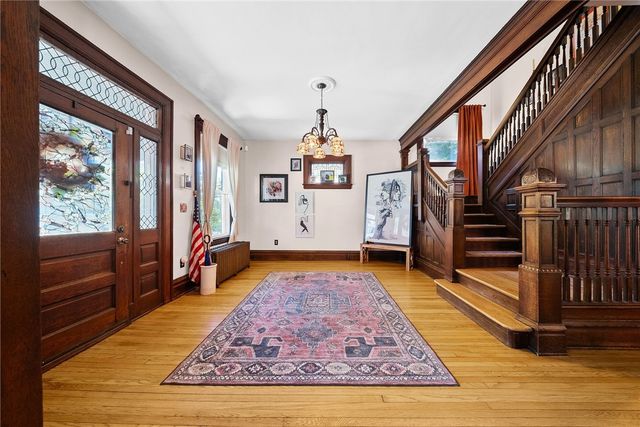 221 N Wade Ave, E Washington Boro, PA 15301