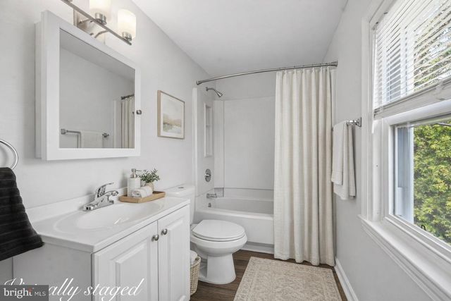 1042 RANDALL AVE, Upper Chichester, PA 19061