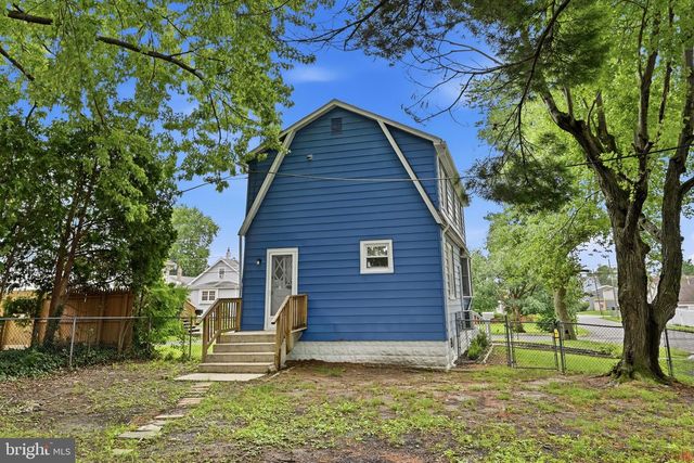 1042 RANDALL AVE, Upper Chichester, PA 19061