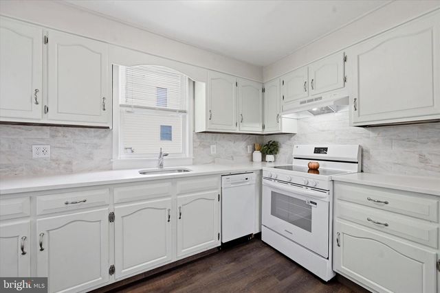 1042 RANDALL AVE, Upper Chichester, PA 19061