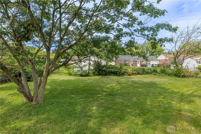 69 Blossom Court, Fairborn, OH 45324