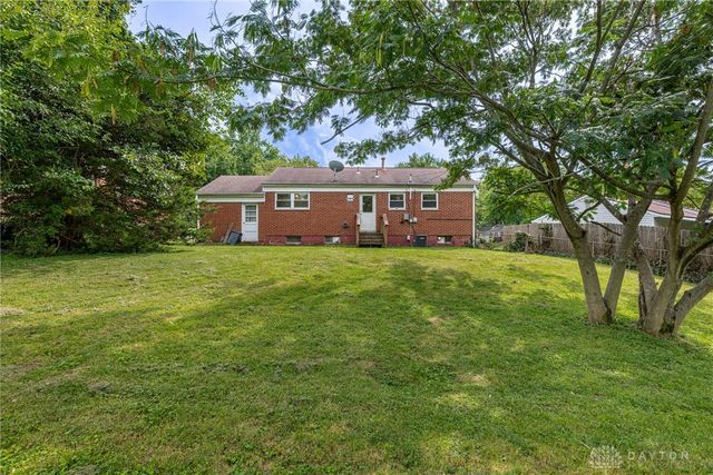 69 Blossom Court, Fairborn, OH 45324
