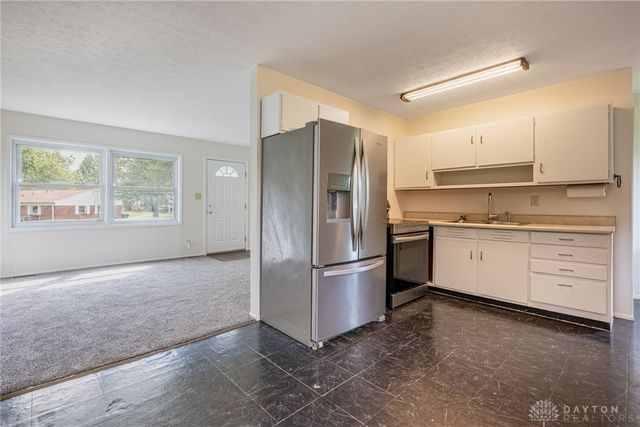 69 Blossom Court, Fairborn, OH 45324