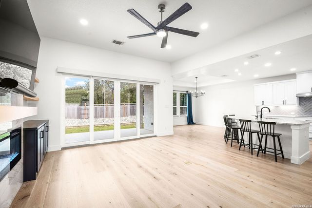 2473 KOOKABURRA DR, New Braunfels, TX 78132