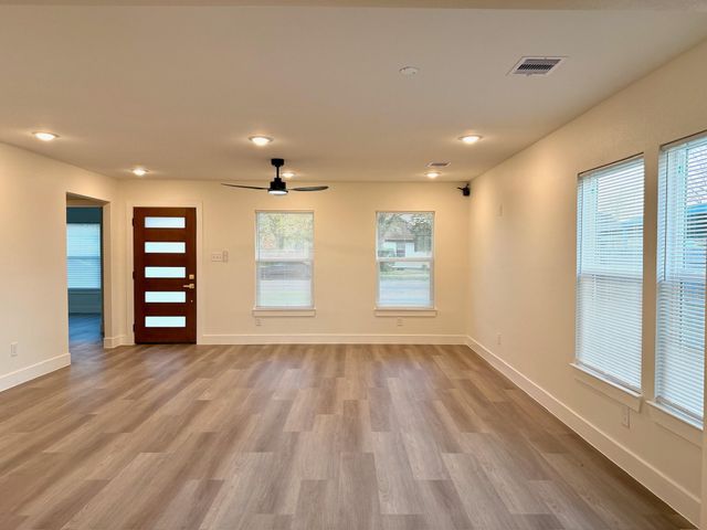 512 Morrell Street, Baytown, TX 77520