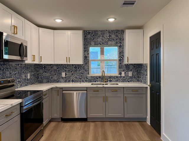 512 Morrell Street, Baytown, TX 77520