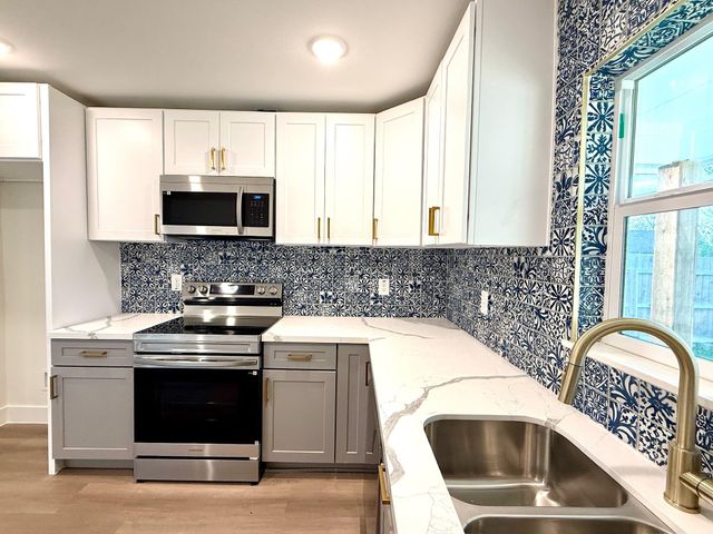 512 Morrell Street, Baytown, TX 77520