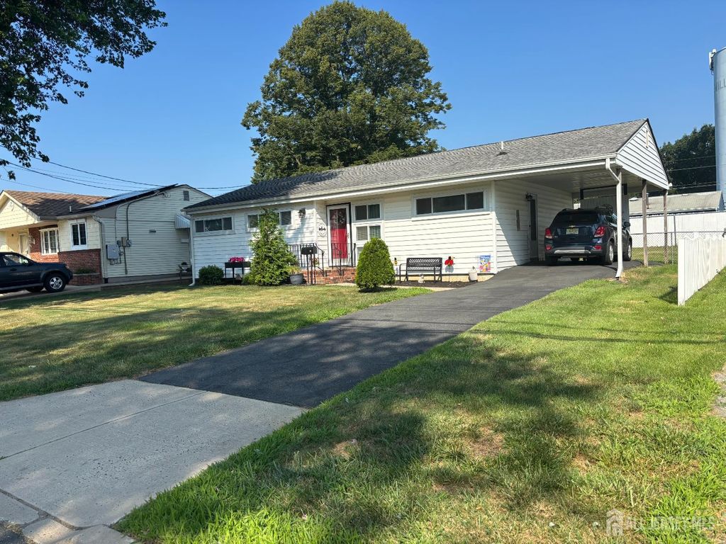 66 princeton Road, Old Bridge, NJ 08859