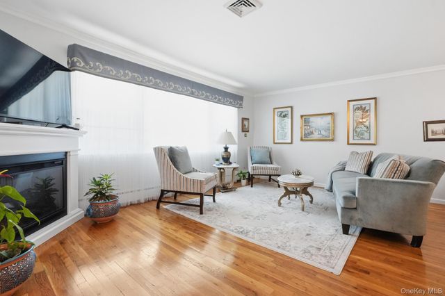 153 Davison Avenue, Lynbrook, NY 11563