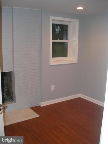 4217 UNIVERSITY DR, Fairfax, VA 22030
