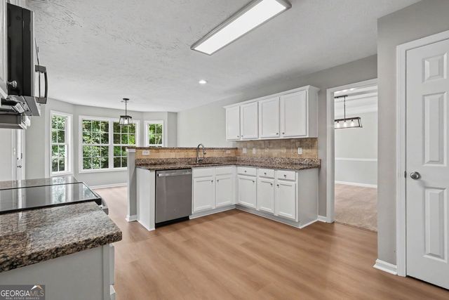 3747 Valley Bluff Lane, Snellville, GA 30039