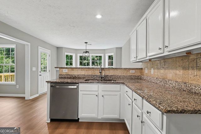 3747 Valley Bluff Lane, Snellville, GA 30039