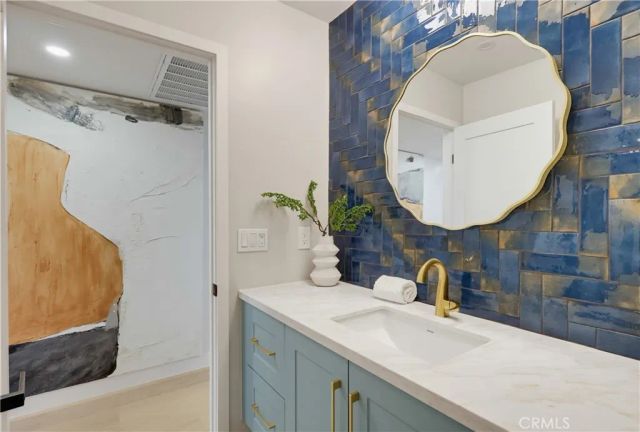 4201 Mesa, Torrance, CA 90505