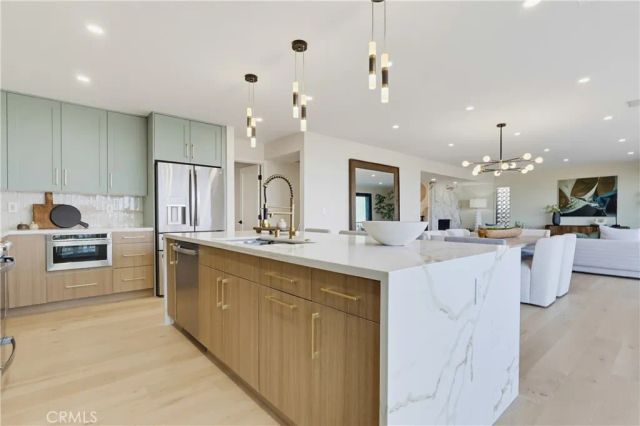 4201 Mesa, Torrance, CA 90505
