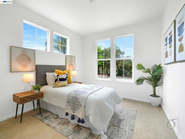 11 Meadows Ct, Fremont, CA 94539