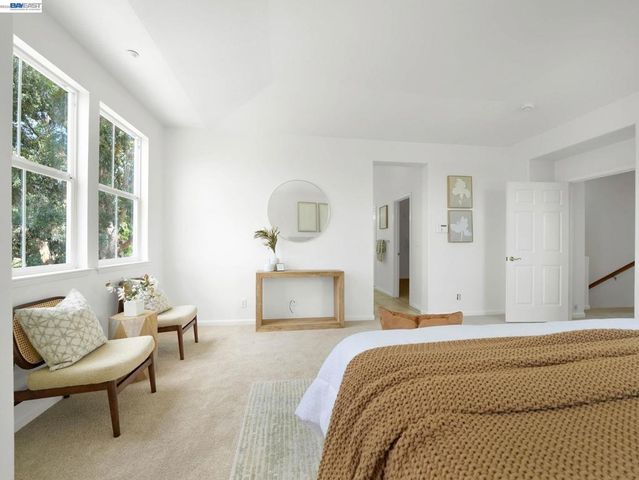 11 Meadows Ct, Fremont, CA 94539