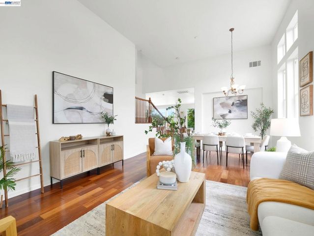 11 Meadows Ct, Fremont, CA 94539