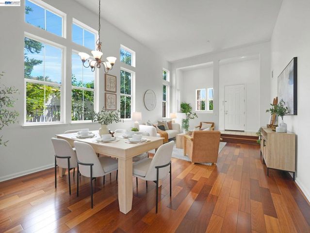 11 Meadows Ct, Fremont, CA 94539