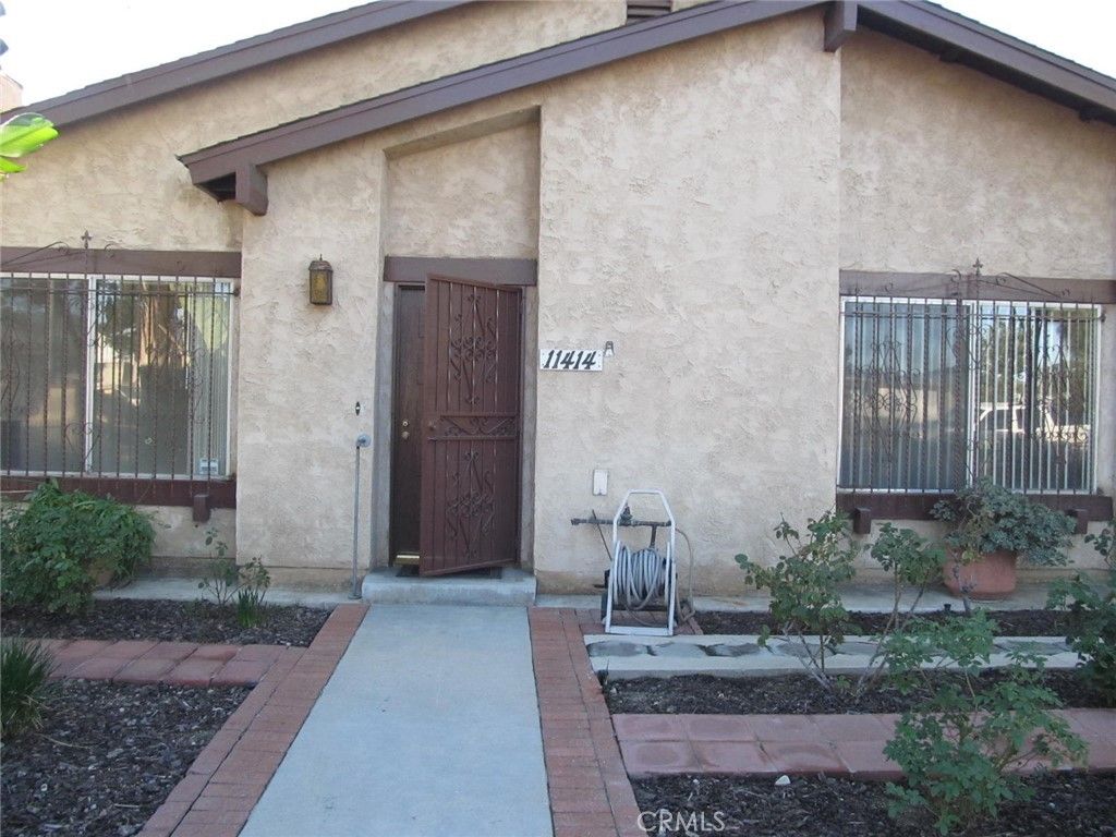 11414 Strathern Street, North Hollywood, CA 91605
