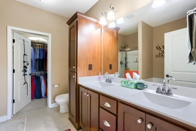 10734 Kingsfield Lane, Woodbury, MN 55129