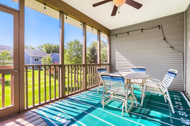 10734 Kingsfield Lane, Woodbury, MN 55129