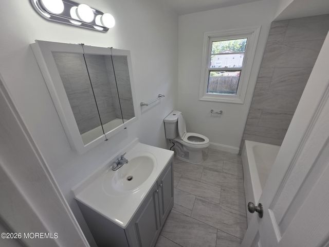 14 Wood Avenue A, Englishtown, NJ 07726