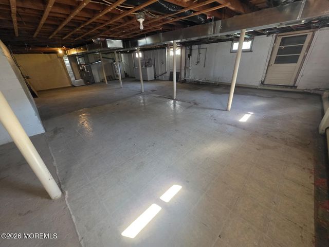 14 Wood Avenue A, Englishtown, NJ 07726