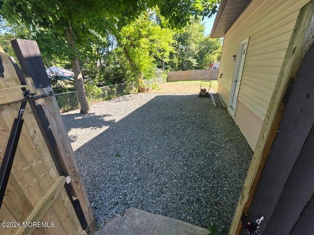 14 Wood Avenue A, Englishtown, NJ 07726