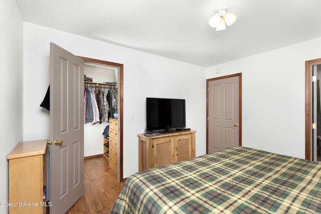 5565 Selle RD, Sandpoint, ID 83864