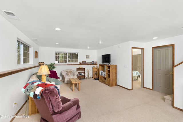 5565 Selle RD, Sandpoint, ID 83864