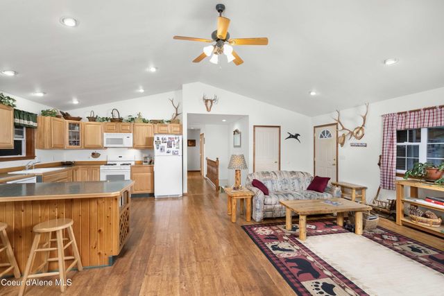 5565 Selle RD, Sandpoint, ID 83864