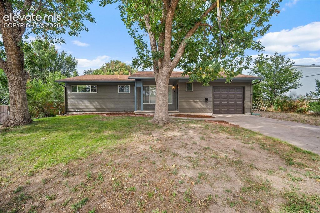 524 Acoma Drive, Colorado Springs, CO 80911 — exterior