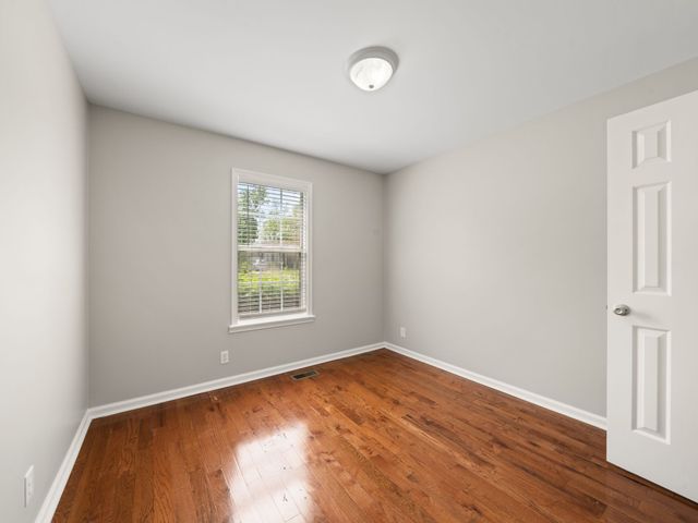 239 Moncrest Dr, Clarksville, TN 37042