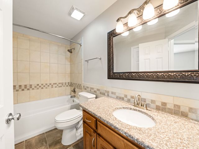 239 Moncrest Dr, Clarksville, TN 37042