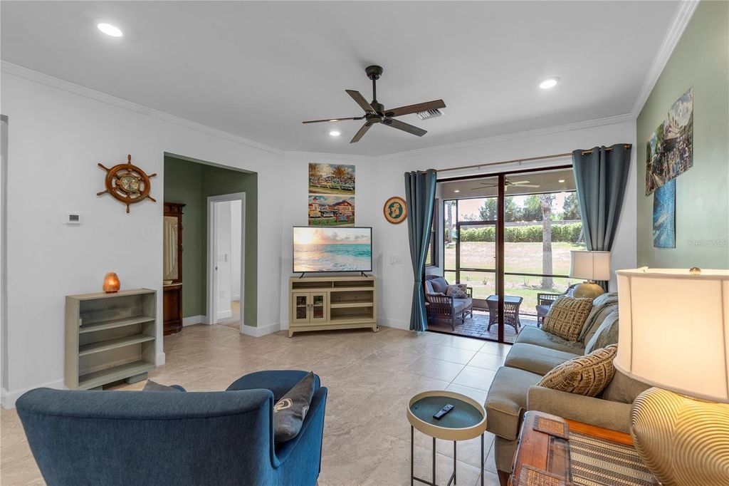Image 15 of property listing at 7660 SUMMERLAND COVE, Bradenton, FL 34202