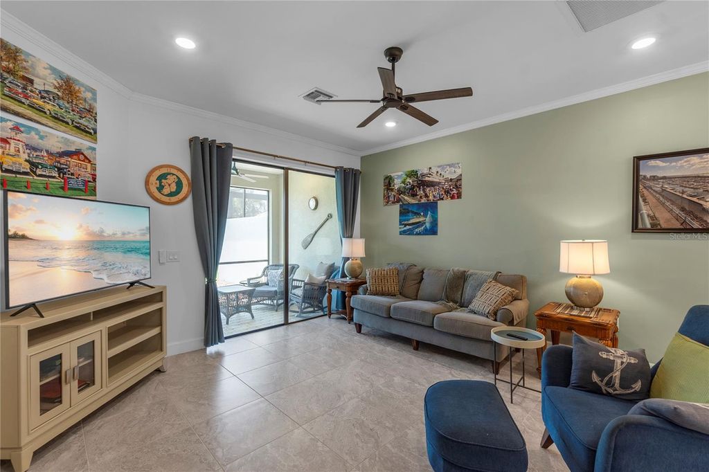 Image 16 of property listing at 7660 SUMMERLAND COVE, Bradenton, FL 34202