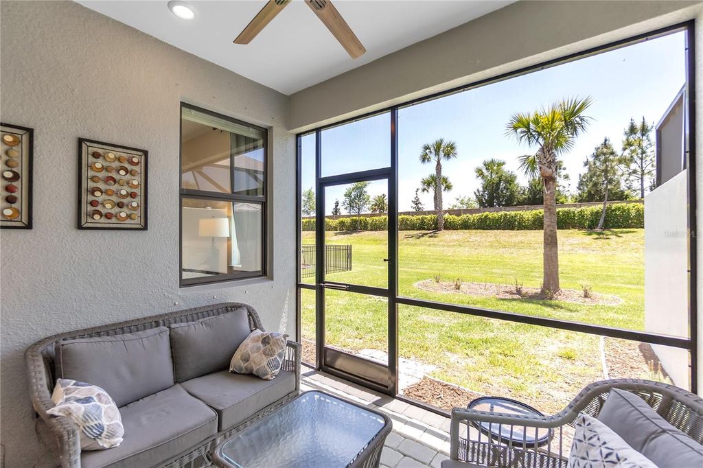 Image 18 of property listing at 7660 SUMMERLAND COVE, Bradenton, FL 34202