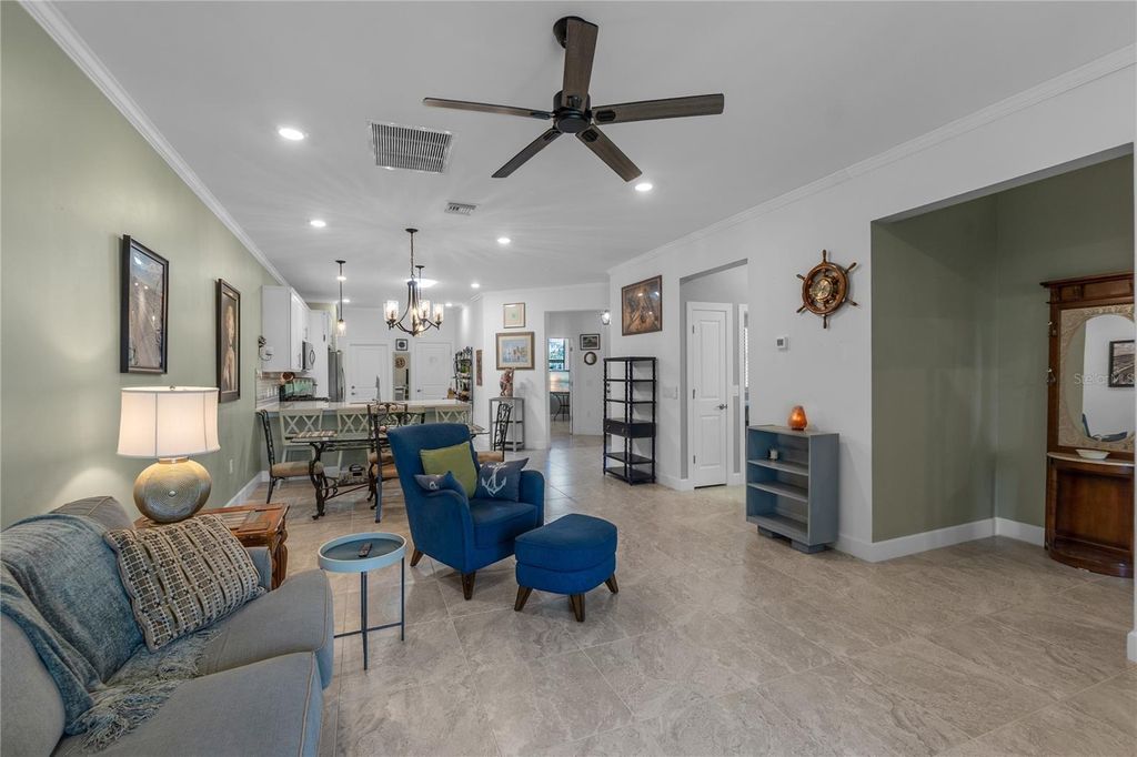 Image 21 of property listing at 7660 SUMMERLAND COVE, Bradenton, FL 34202