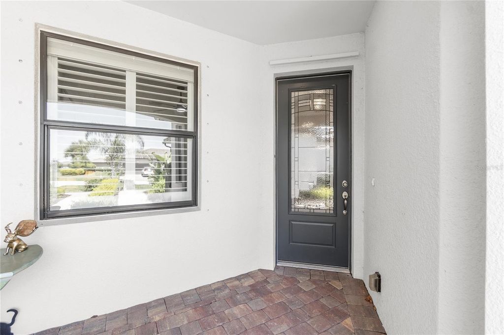 Image 5 of property listing at 7660 SUMMERLAND COVE, Bradenton, FL 34202