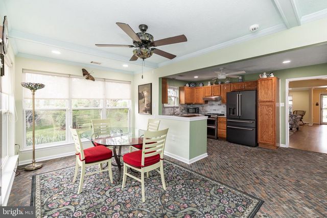 200 CRESTWOOD LN, Winchester, VA 22602