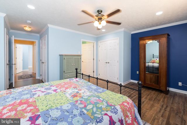 200 CRESTWOOD LN, Winchester, VA 22602