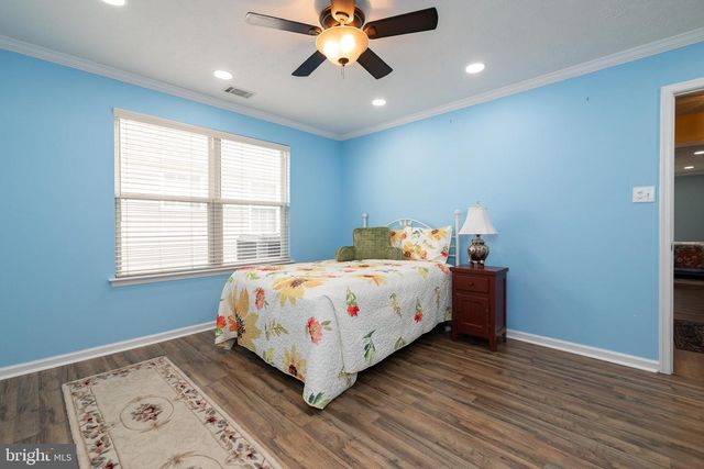 200 CRESTWOOD LN, Winchester, VA 22602